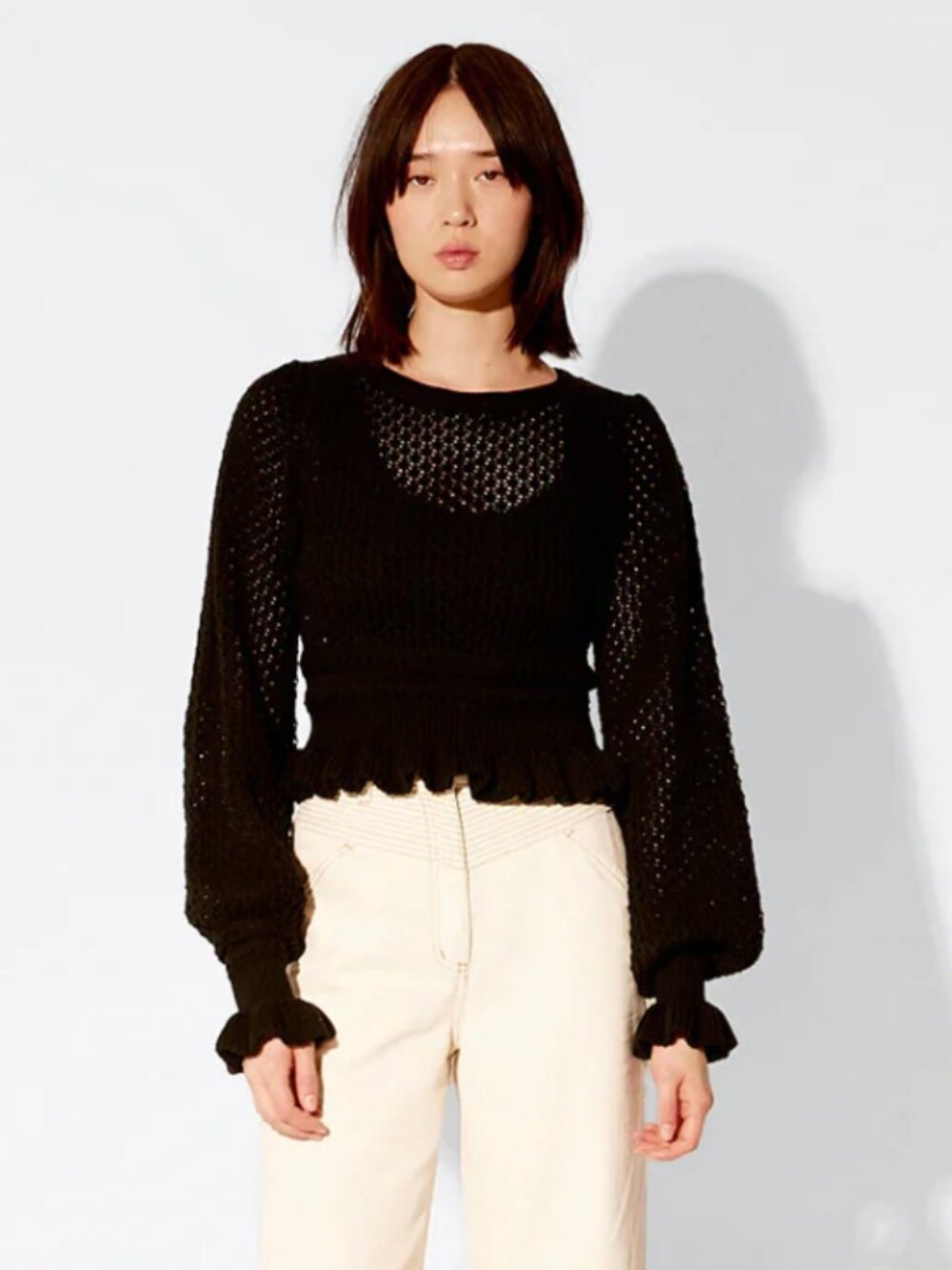 NWT Kivari black cropped sweater size M